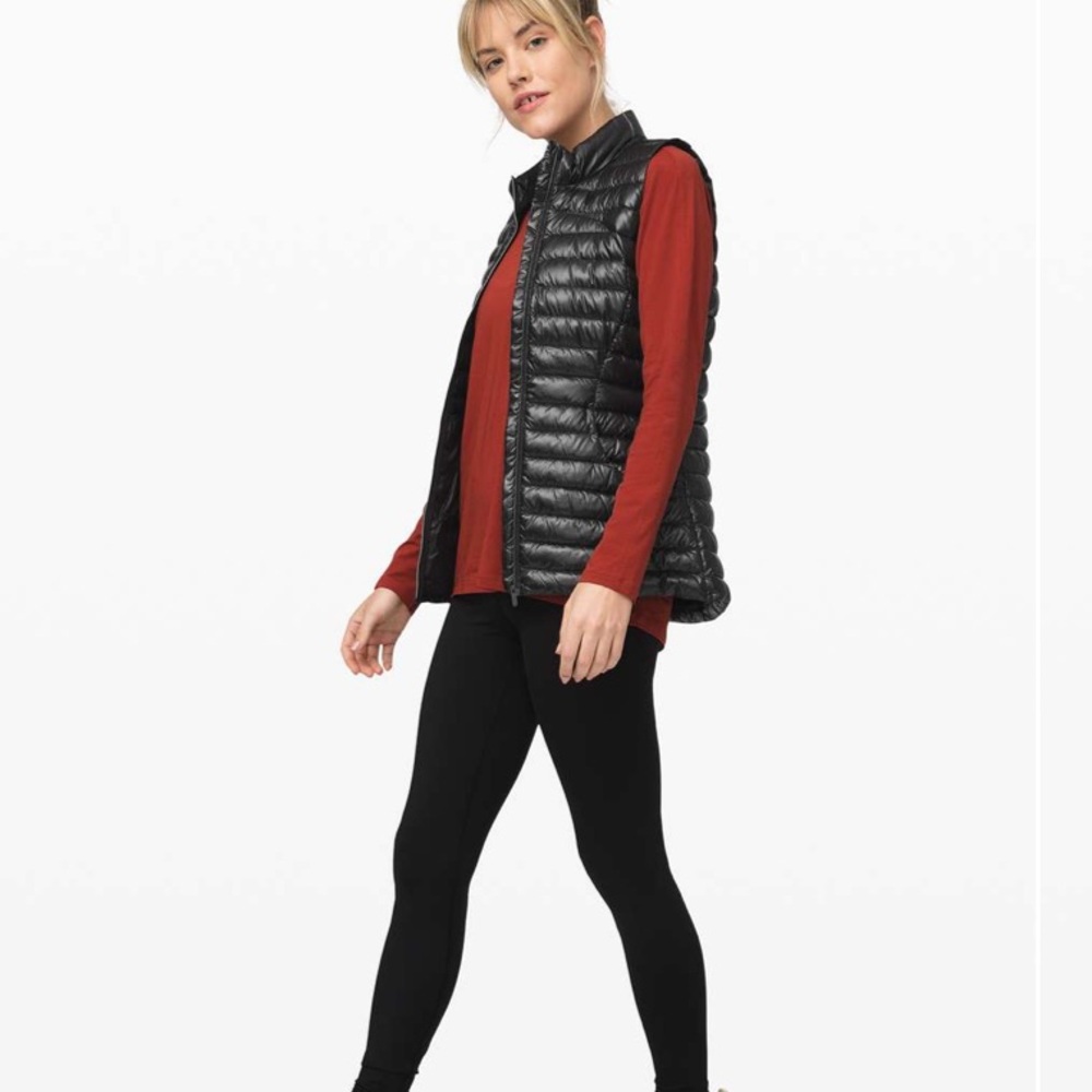 Lululemon Pack It Down Vest *Shine
Black 4